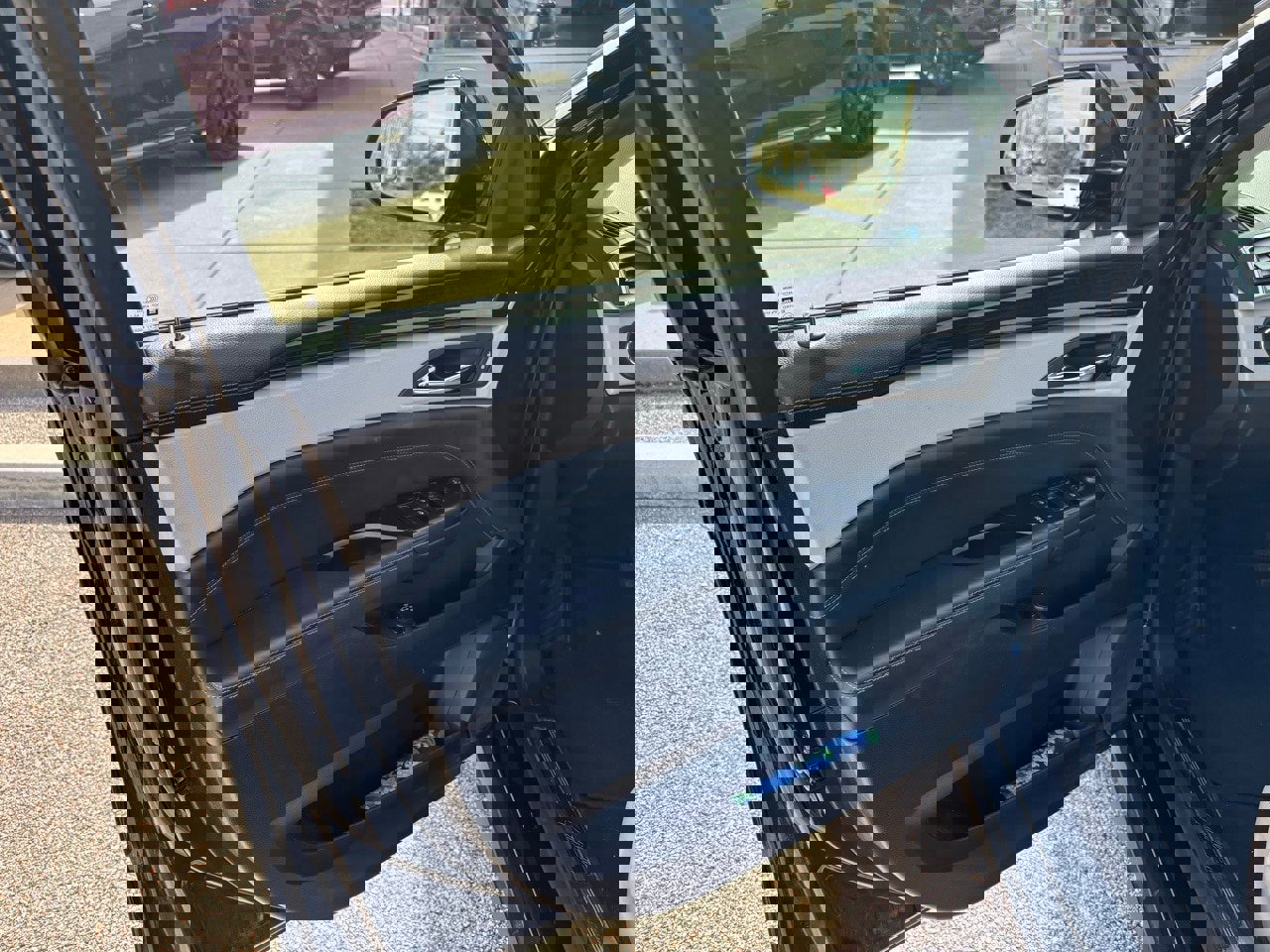 Used 2014 Cadillac SRX Luxury w/ Driver Awareness Package image 12