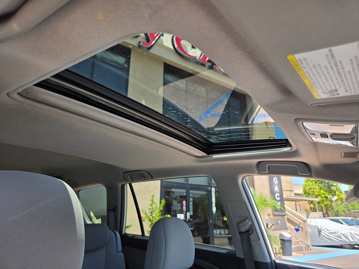 Used 2011 Toyota RAV4 2WD w/ Upgrade Value Pkg image 16