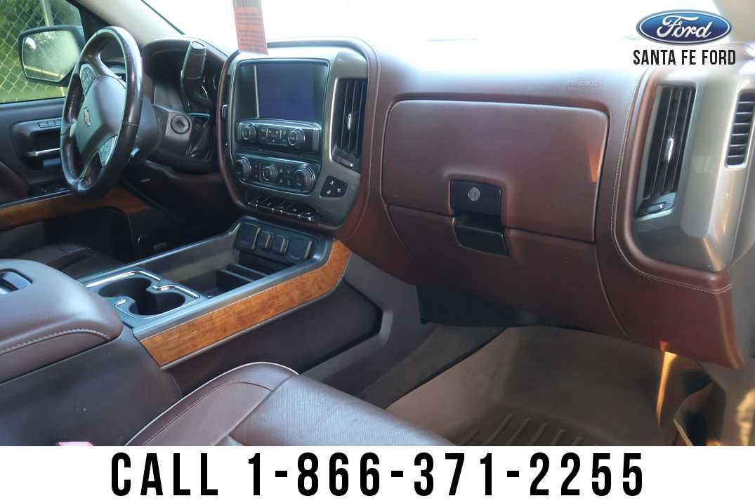 Used 2017 Chevrolet Silverado 1500 High Country AWD/4WD image 24