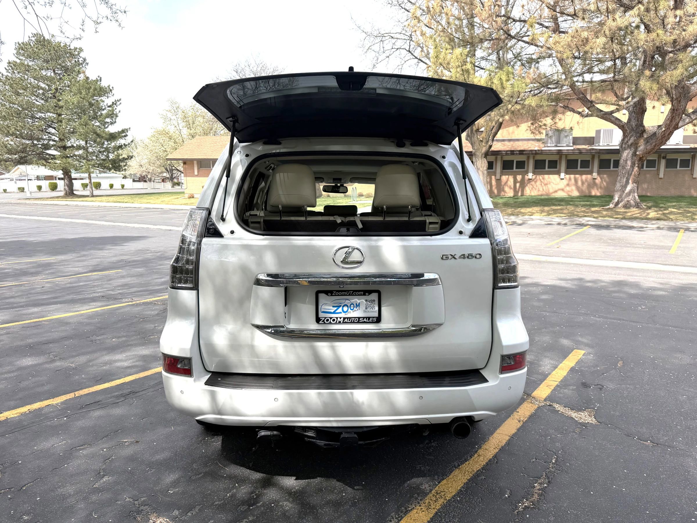Used 2016 Lexus GX 460 w/ Premium Package AWD/4WD image 8