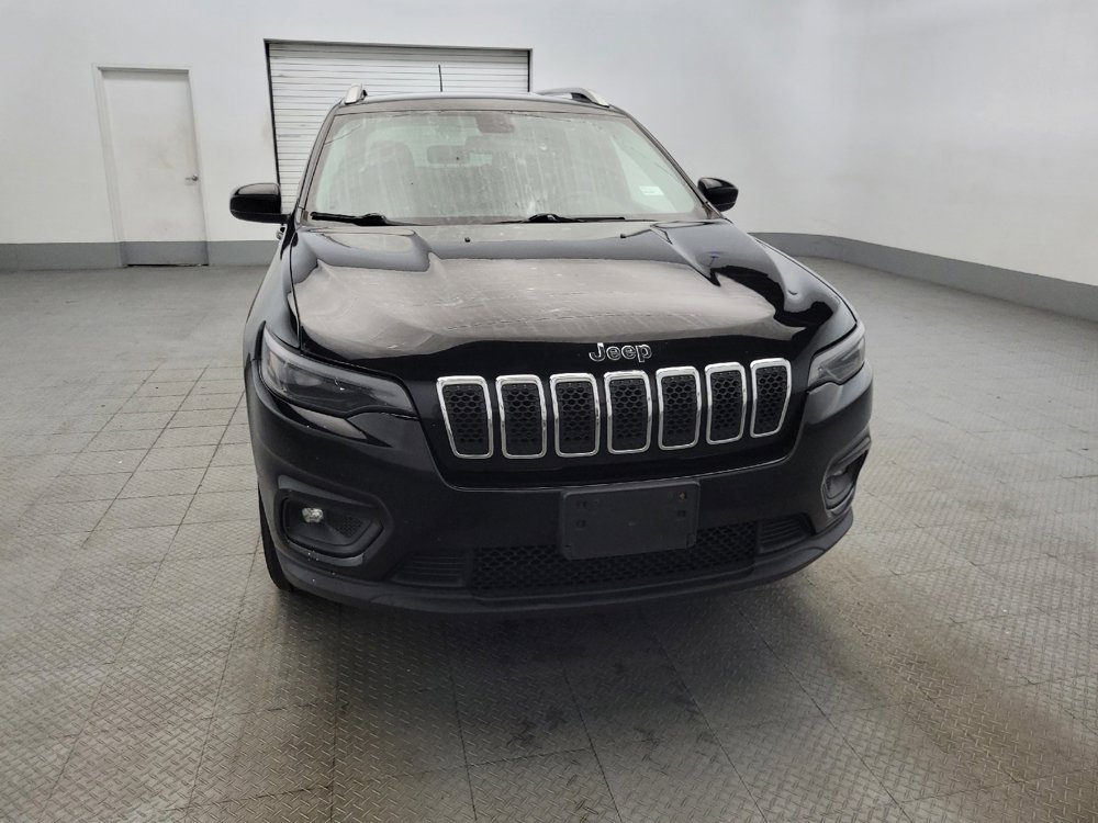 Used 2019 Jeep Cherokee Latitude Plus w/ Comfort/Convenience Group image 14