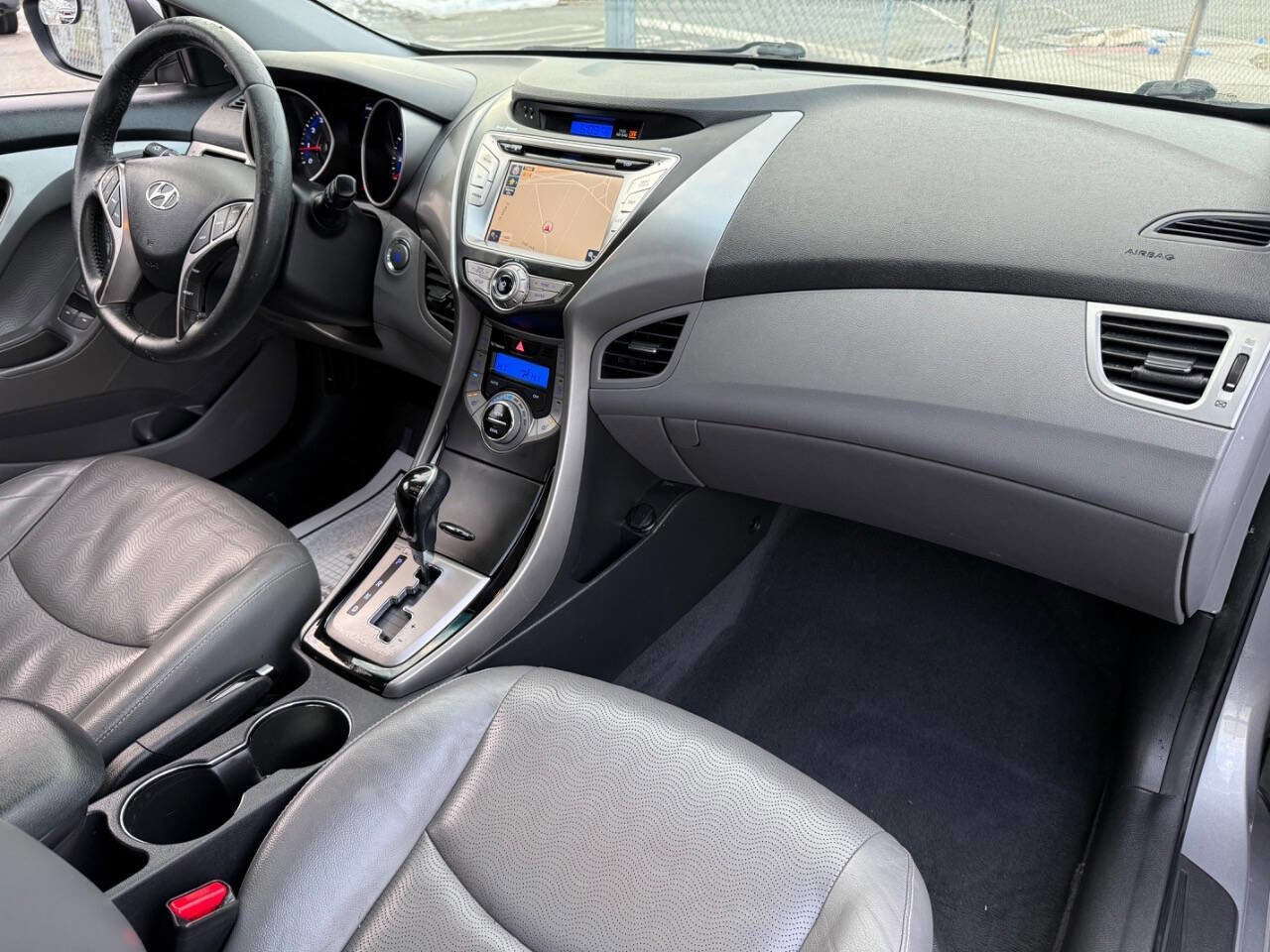 Used 2013 Hyundai Elantra Limited w/ Technology Pkg image 16