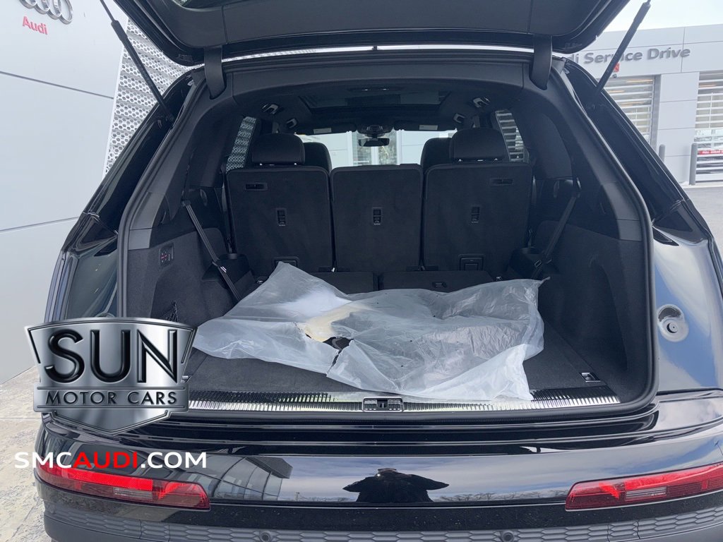 Used 2025 Audi Q7 2.0T Premium w/ Convenience Plus Package image 16