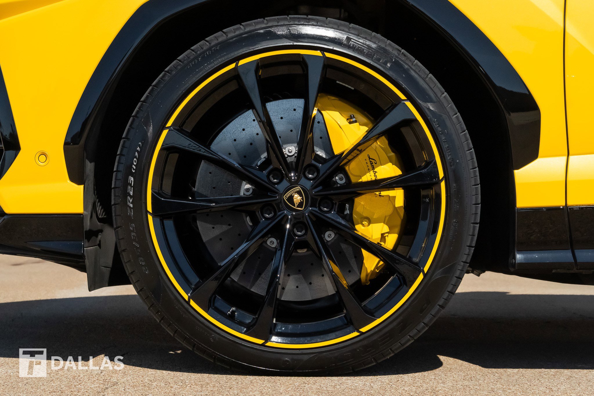 Used 2021 Lamborghini Urus image 8