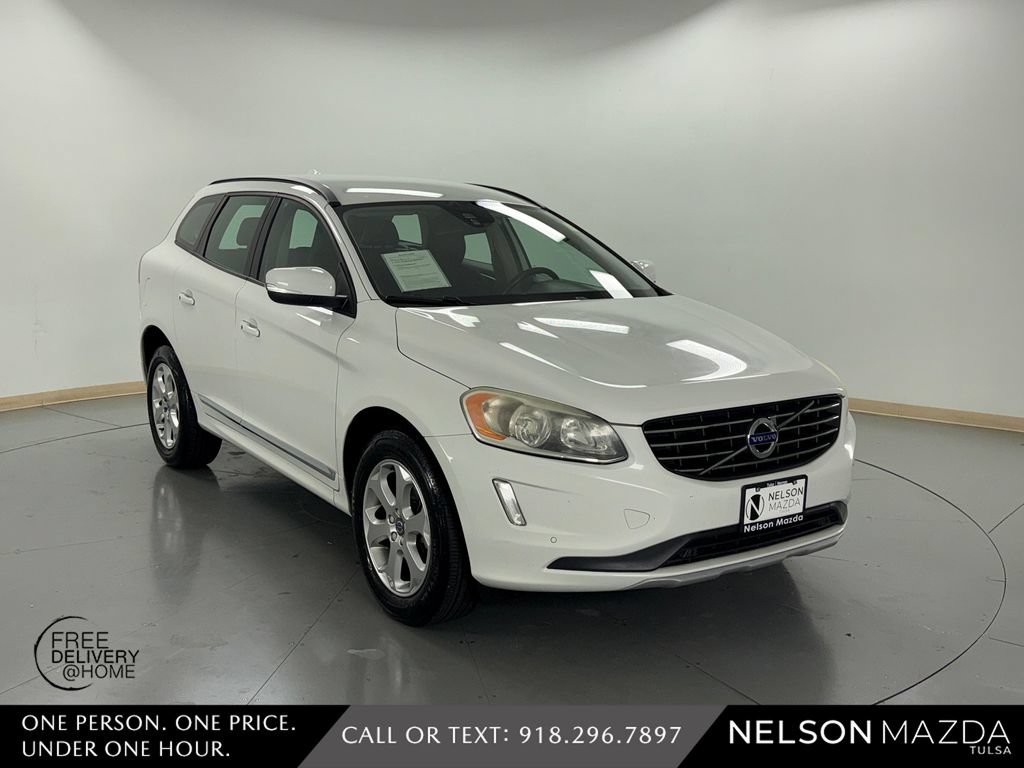 Used 2016 Volvo XC60 T5 w/ Proximity Package FWD image 4