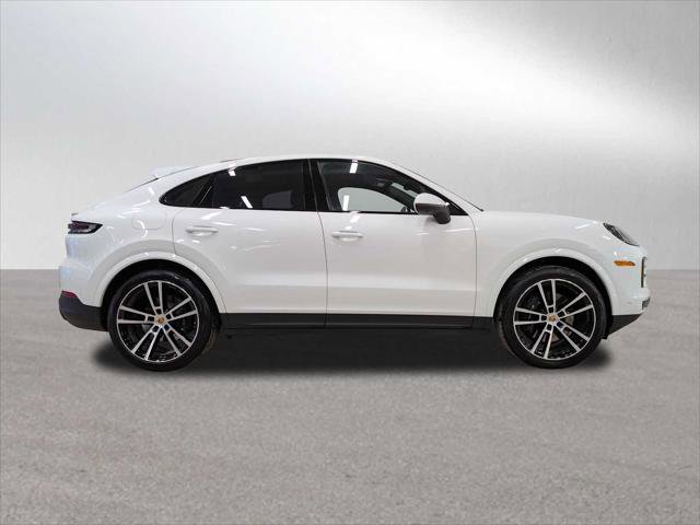 Used 2024 Porsche Cayenne Coupe image 6