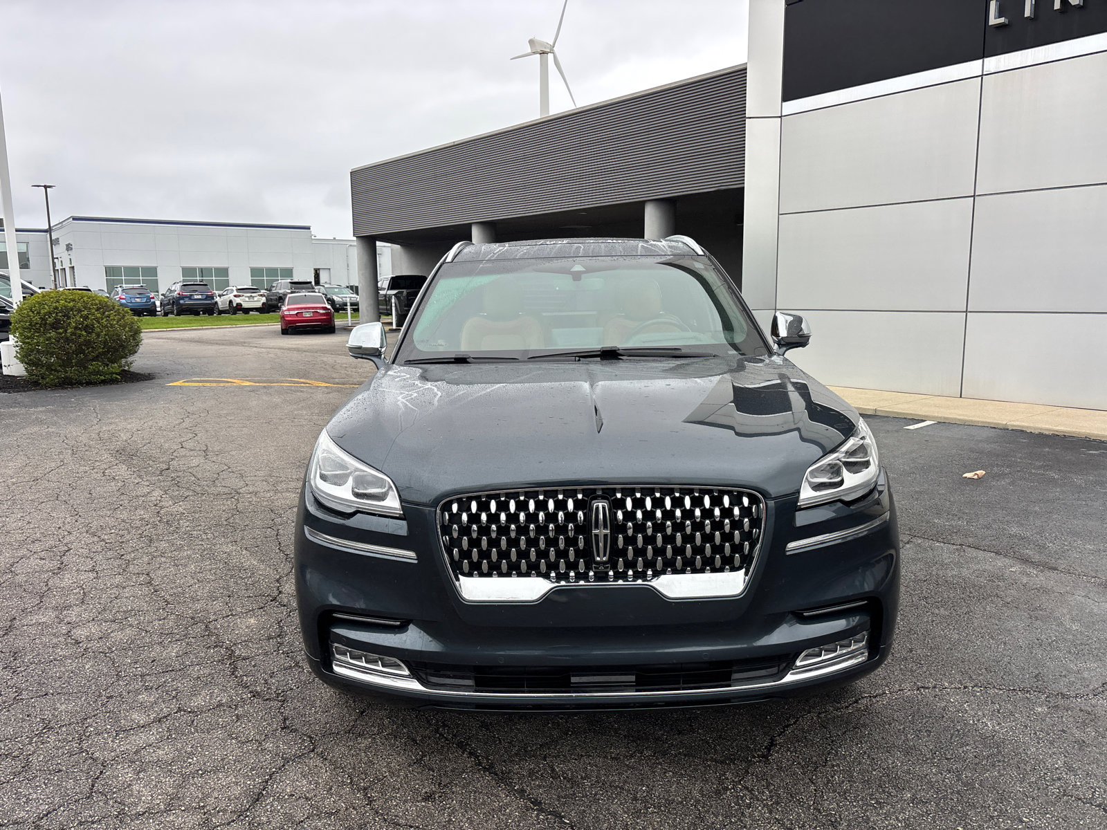 Used 2020 Lincoln Aviator Black Label w/ Dynamic Handling Package AWD/4WD image 2