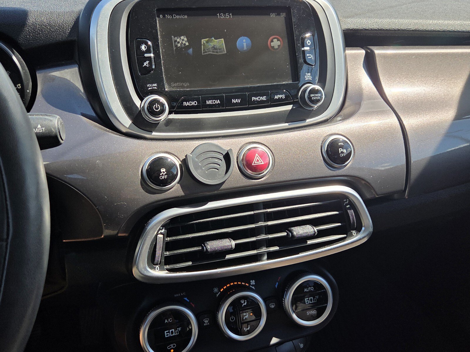 Used 2017 FIAT 500X Lounge w/ Lounge Premium Package (FWD) image 18