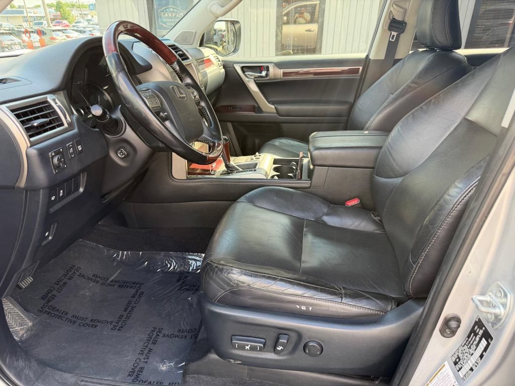 Used 2018 Lexus GX 460 Premium w/ Premium Package AWD/4WD image 6