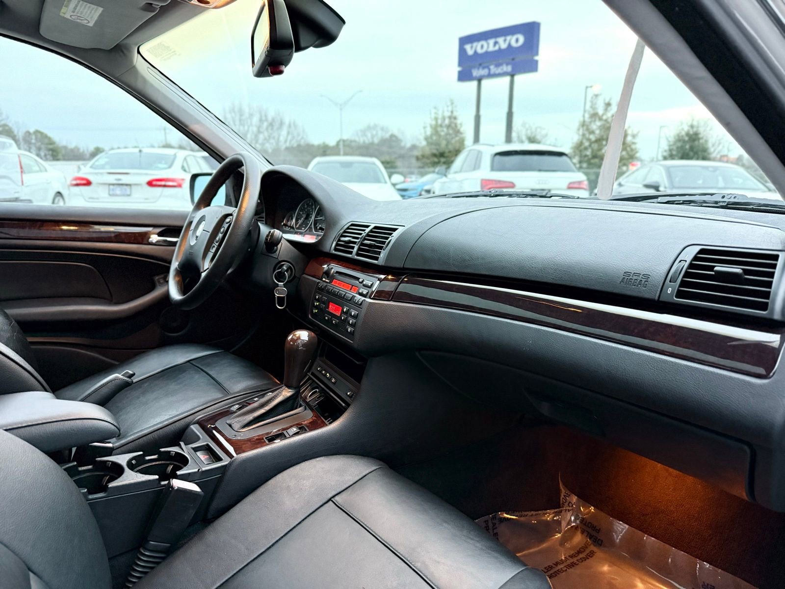 Used 2005 BMW 330xi Sedan image 29