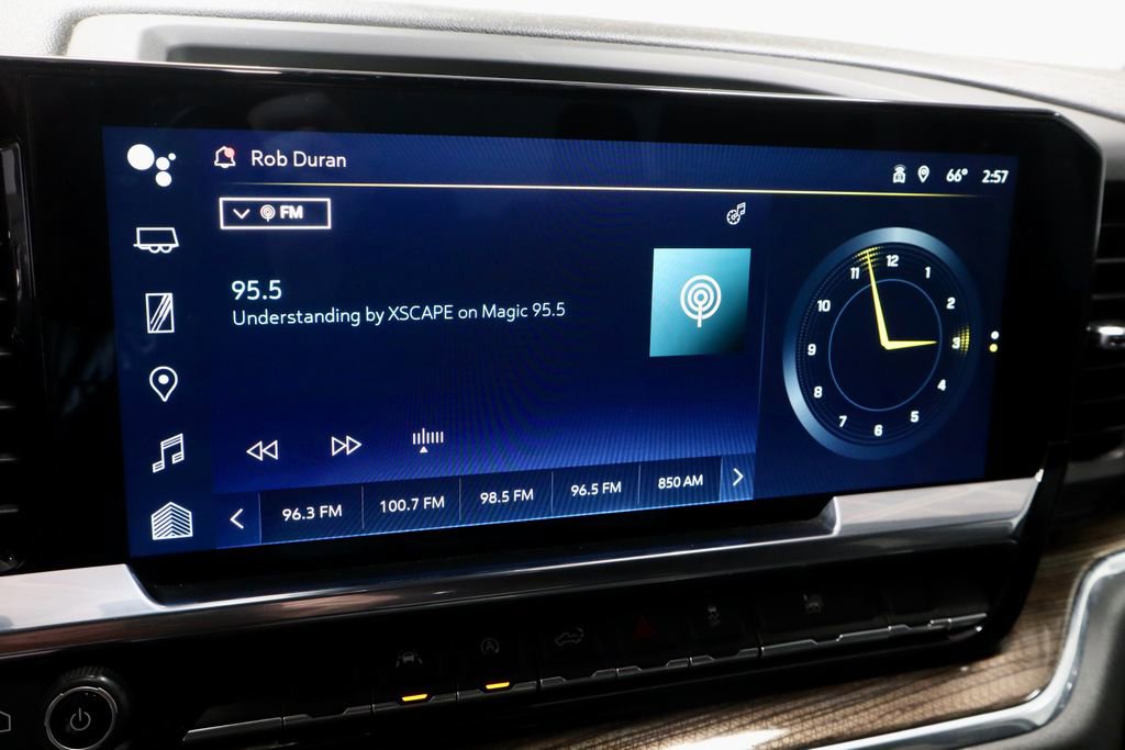 Used 2024 Chevrolet Silverado 1500 LT image 3