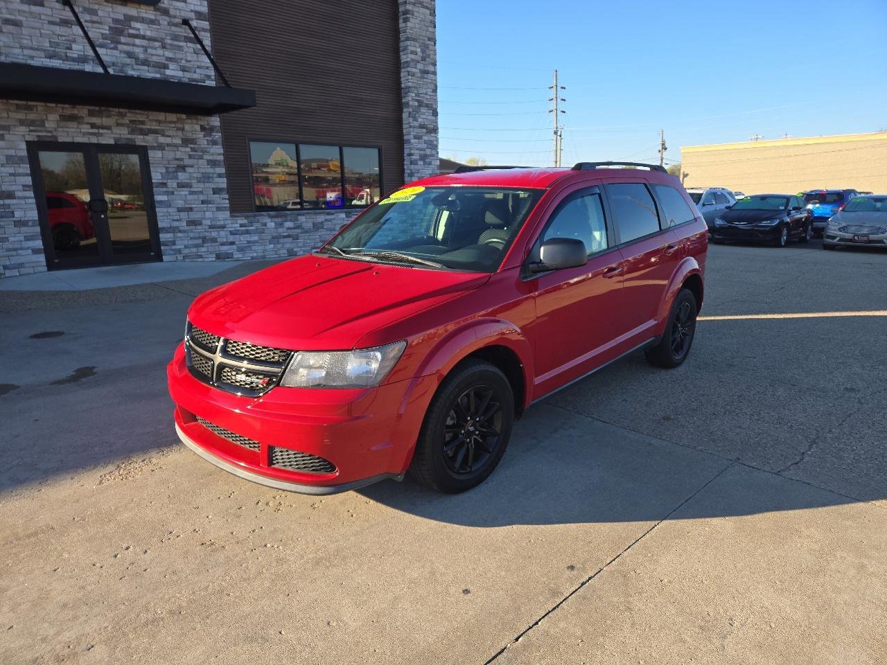 Used 2020 Dodge Journey SE w/ Blacktop Package image 2