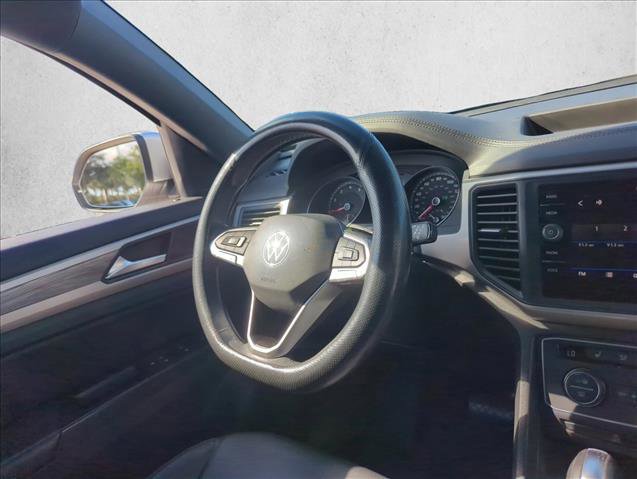 Used 2020 Volkswagen Atlas Cross Sport SE w/ Towing Package image 25