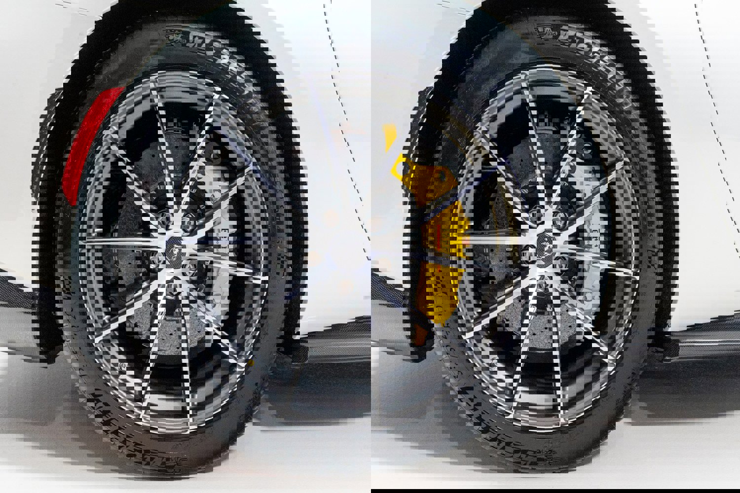 Certified 2021 Ferrari 812 GTS RWD image 25