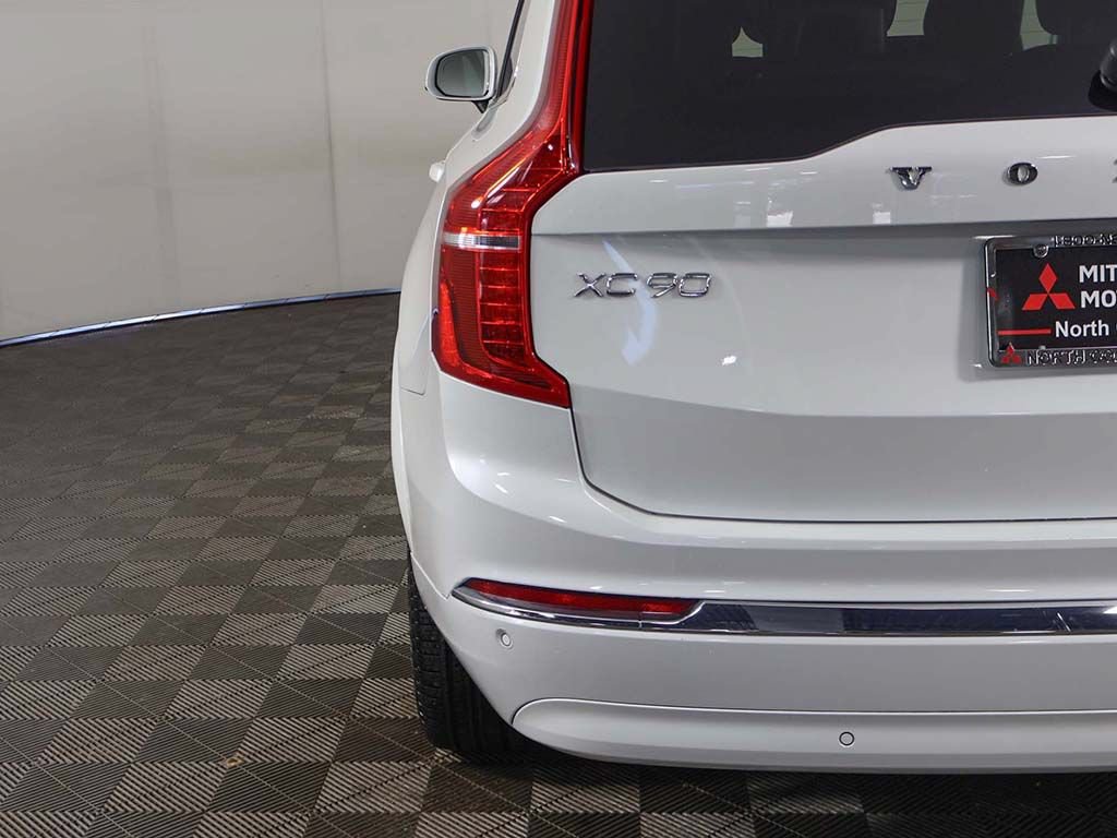 Used 2025 Volvo XC90 B5 Plus AWD/4WD image 19