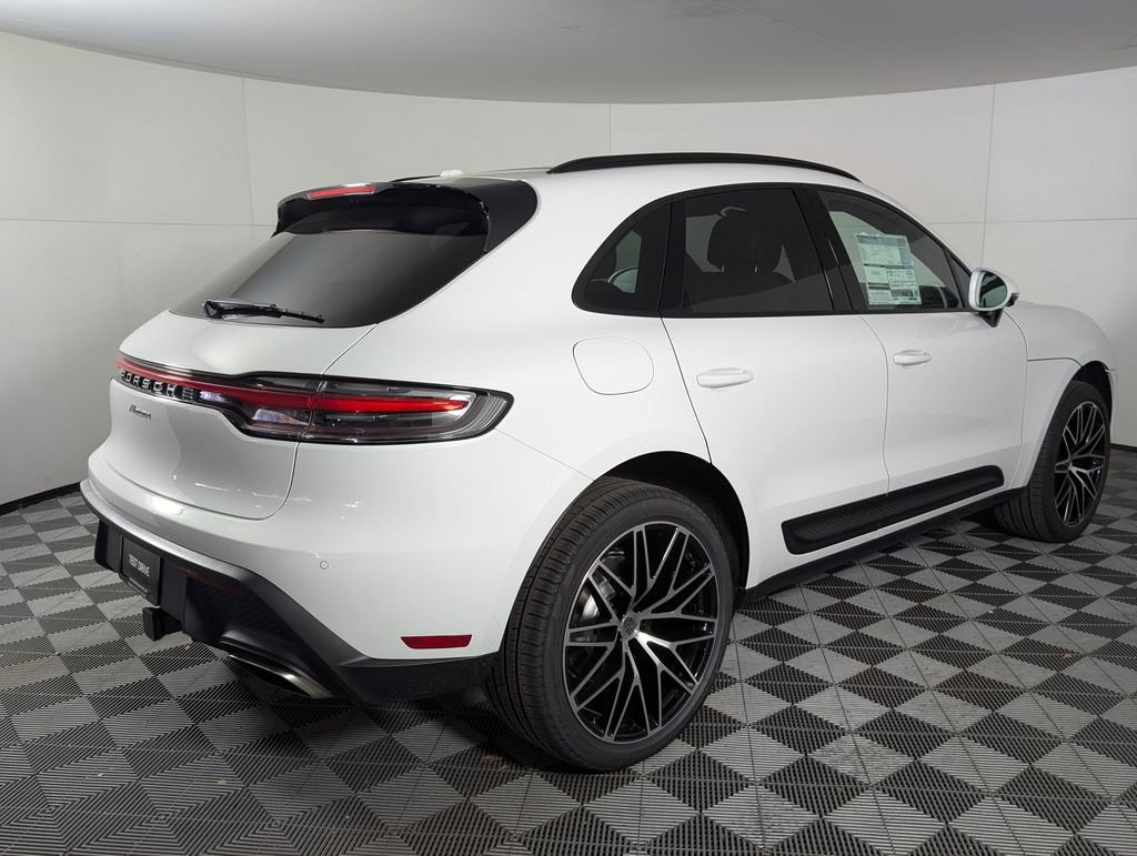 New 2026 Porsche Macan image 7