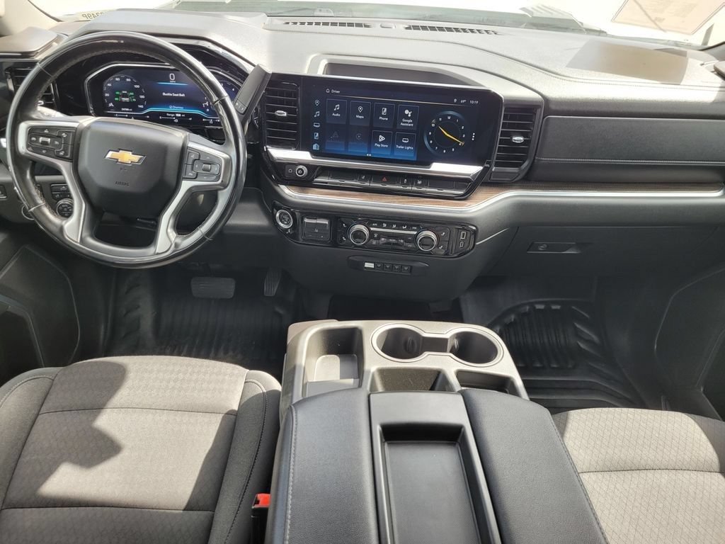 Used 2024 Chevrolet Silverado 2500 LT w/ Convenience Package AWD/4WD image 12