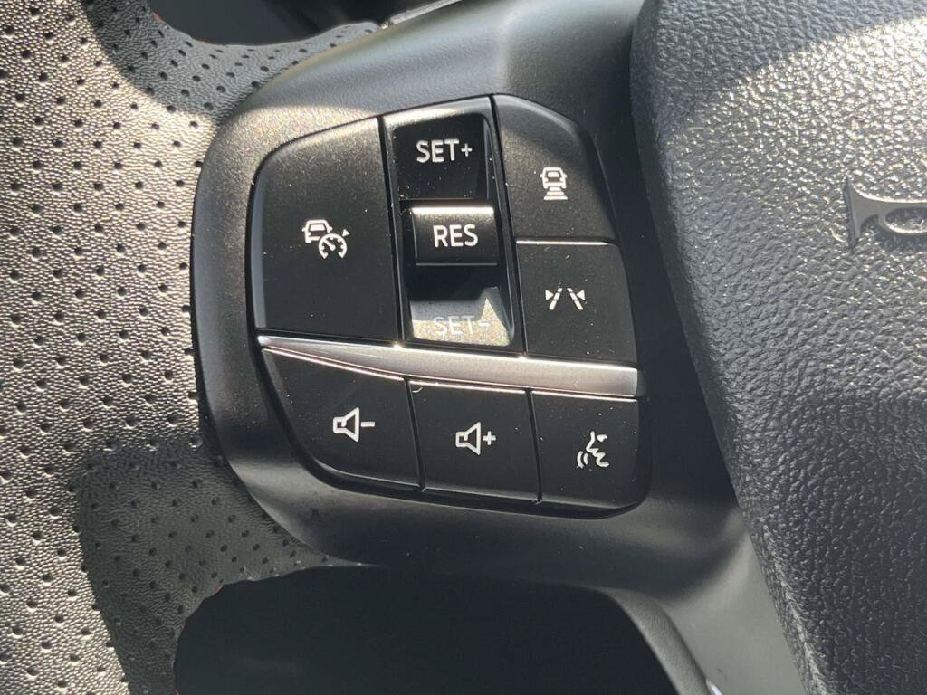 Used 2023 Ford Escape ST-Line w/ Tech Pack #1 FWD image 34