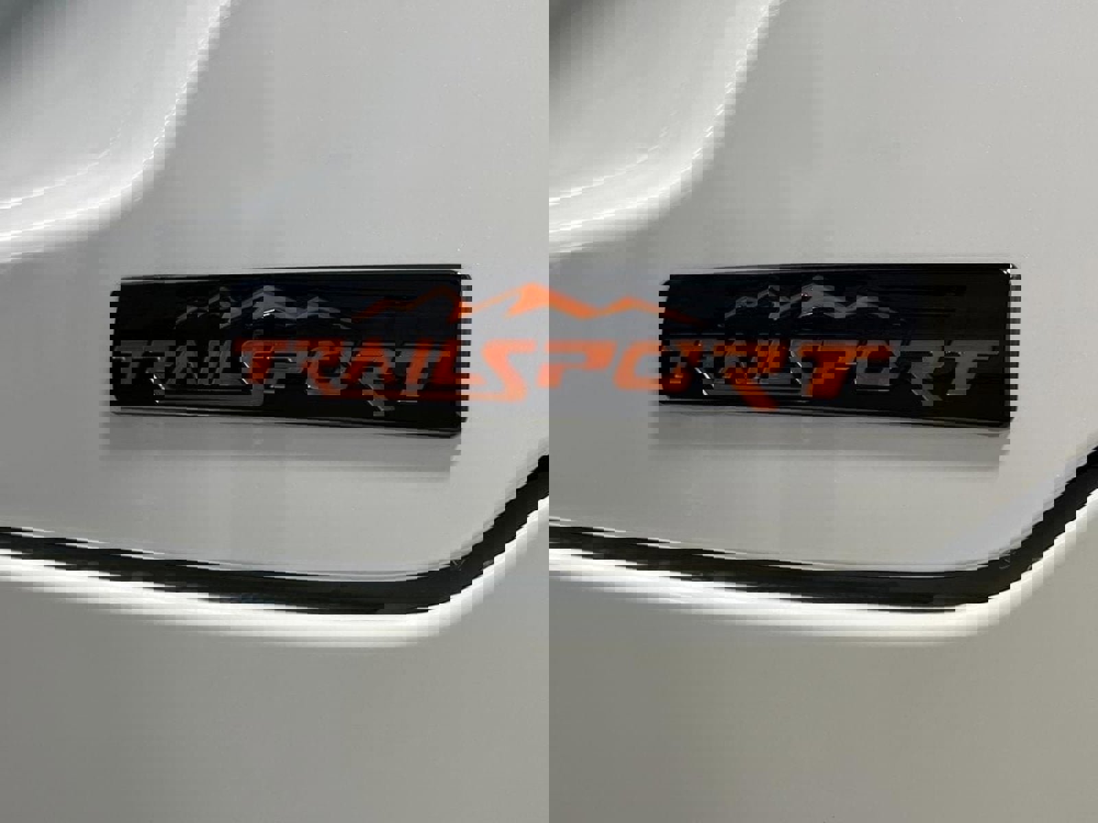 New 2026 Honda Pilot TrailSport image 10