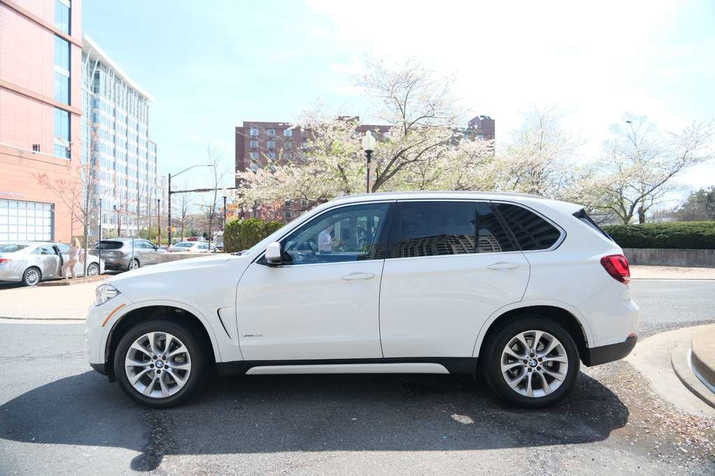 Used 2014 BMW X5 xDrive35i w/ Premium Package AWD/4WD image 6