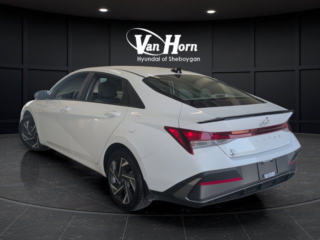 Certified 2025 Hyundai Elantra Sport FWD image 5