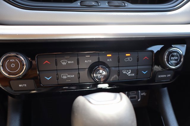 New 2025 Jeep Compass Limited image 20