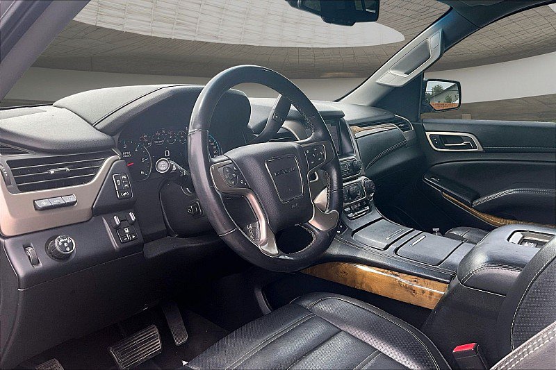 Used 2017 GMC Yukon XL Denali w/ Open Road Package RWD image 11