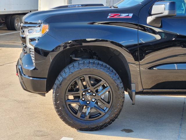 Used 2025 Chevrolet Silverado 1500 LT Trail Boss w/ Convenience Package II AWD/4WD image 15
