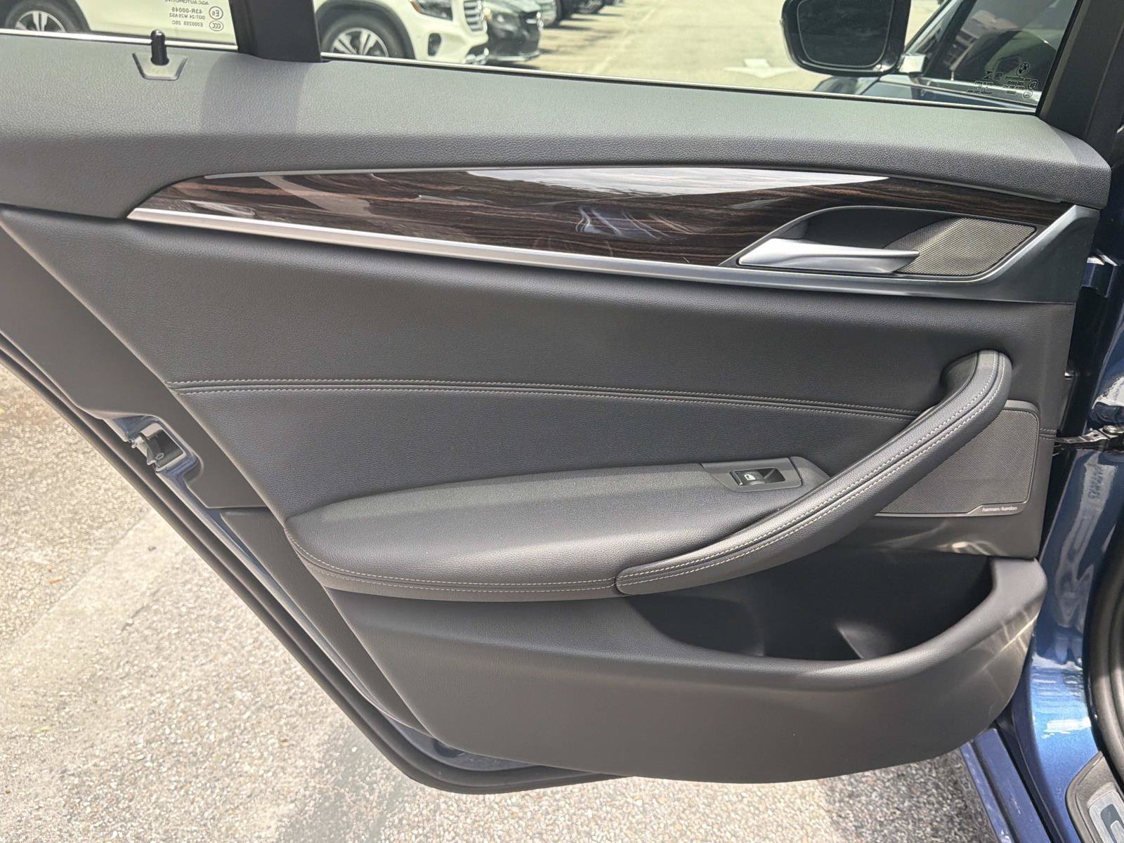 Used 2023 BMW 530e w/ Premium Package RWD image 11