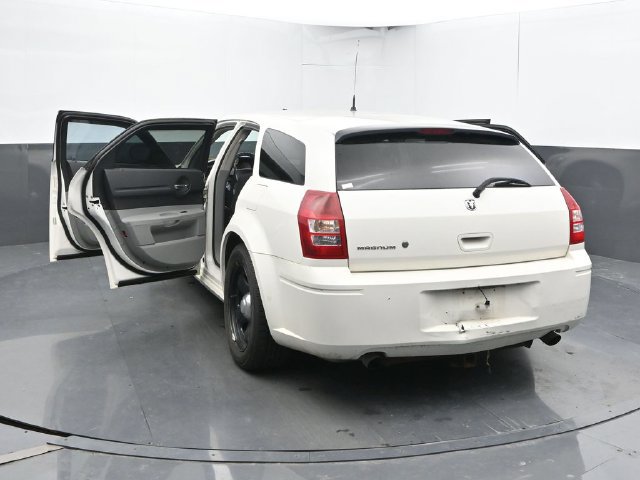 Used 2007 Dodge Magnum RWD image 33