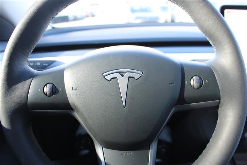 Used 2021 Tesla Model 3 Performance image 15
