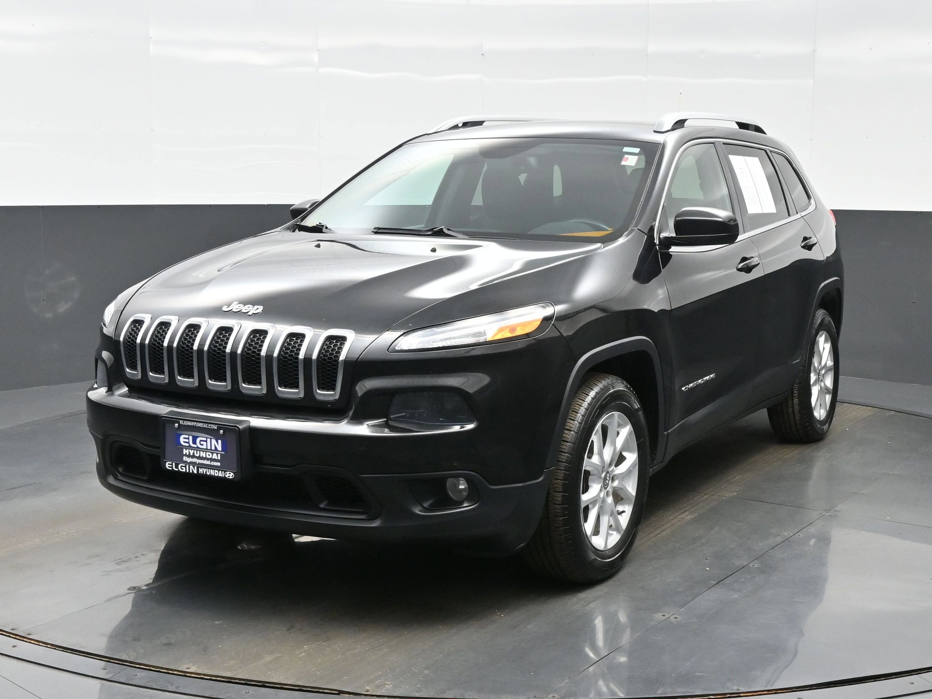 Used 2016 Jeep Cherokee Latitude w/ Comfort/Convenience Group