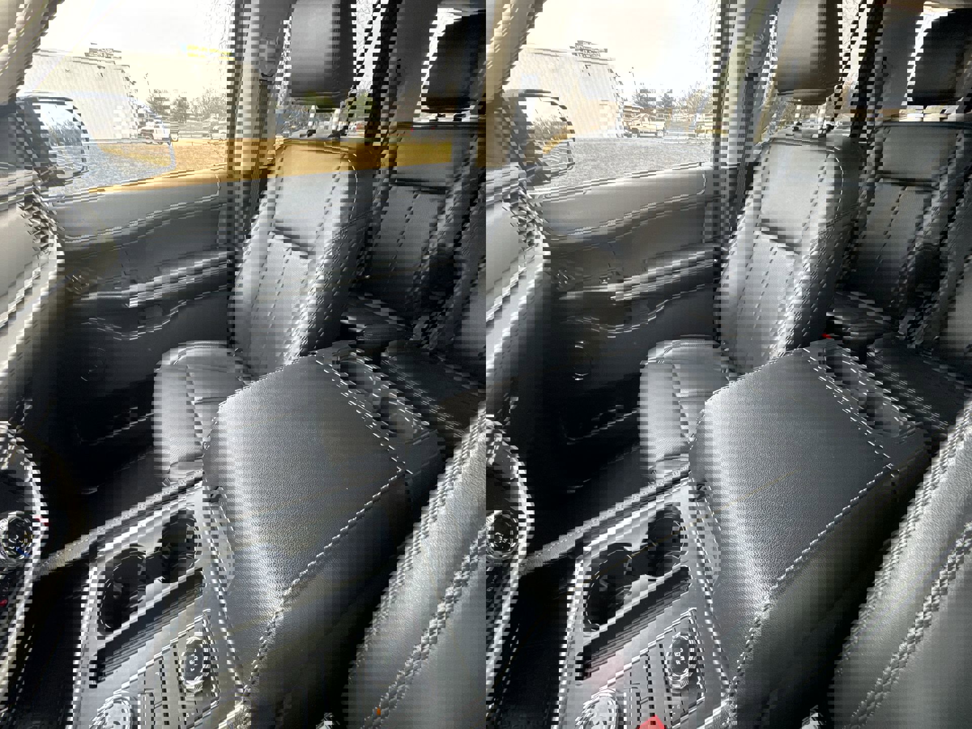 Used 2024 Ford Expedition Max XLT image 21