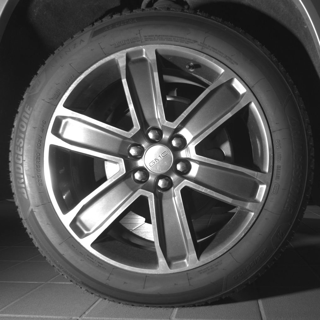 Used 2018 GMC Acadia Denali w/ Technology Package FWD image 25