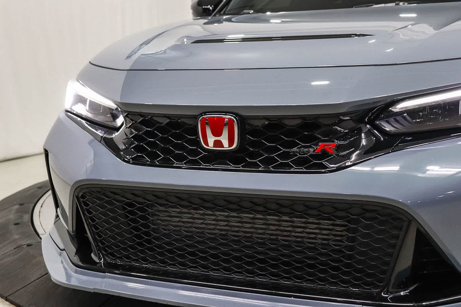 Used 2024 Honda Civic Type R image 8
