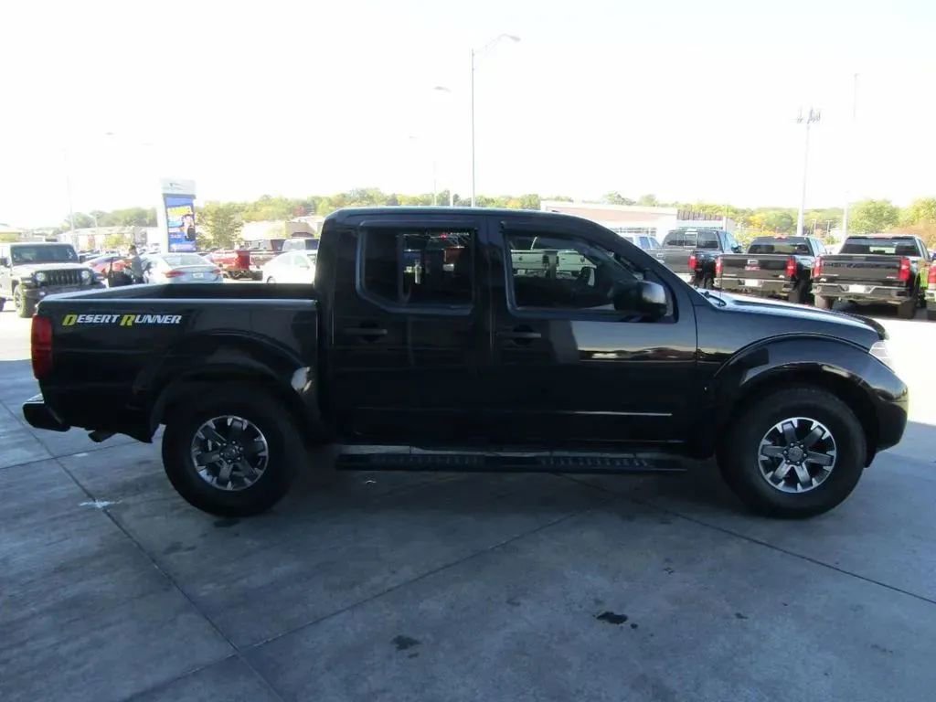 Used 2016 Nissan Frontier Desert Runner image 8
