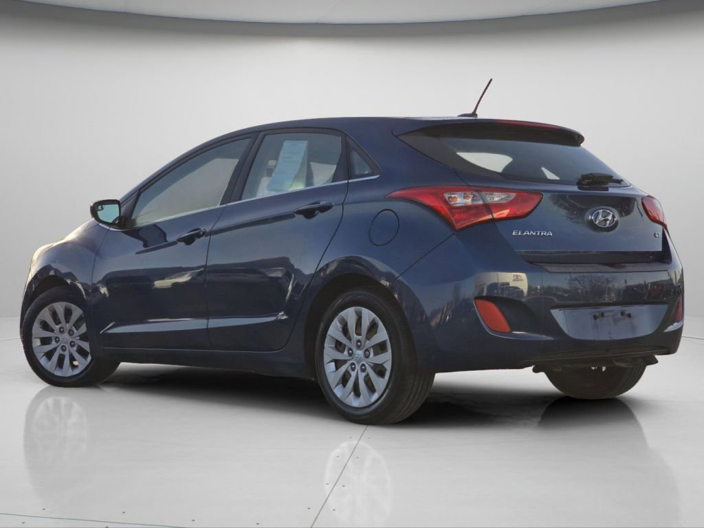 Used 2016 Hyundai Elantra GT image 18