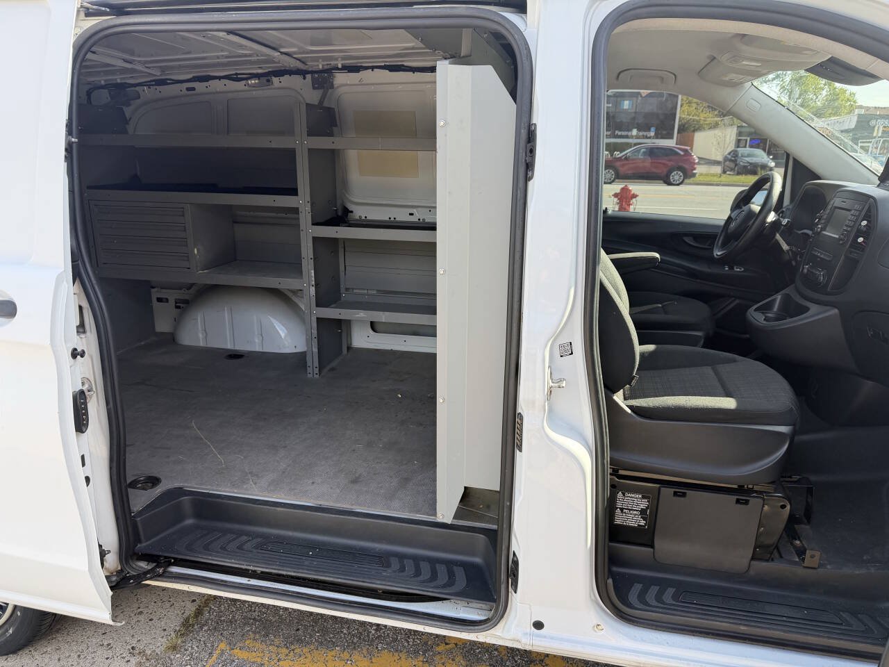 Used 2019 Mercedes-Benz Metris image 13