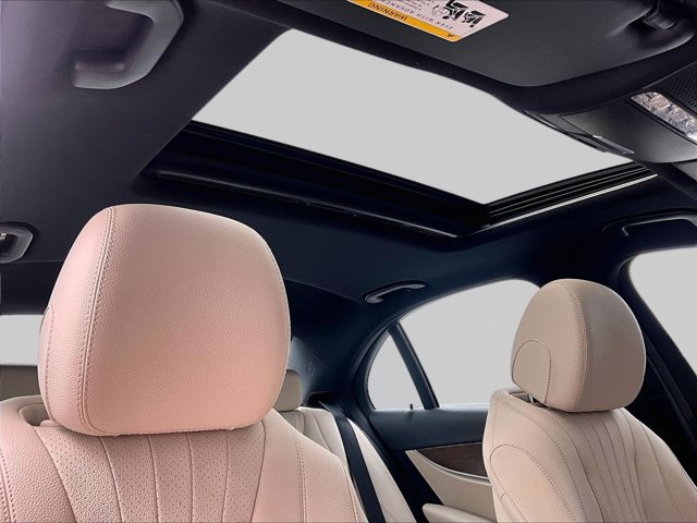 Used 2017 Mercedes-Benz E 300 image 17