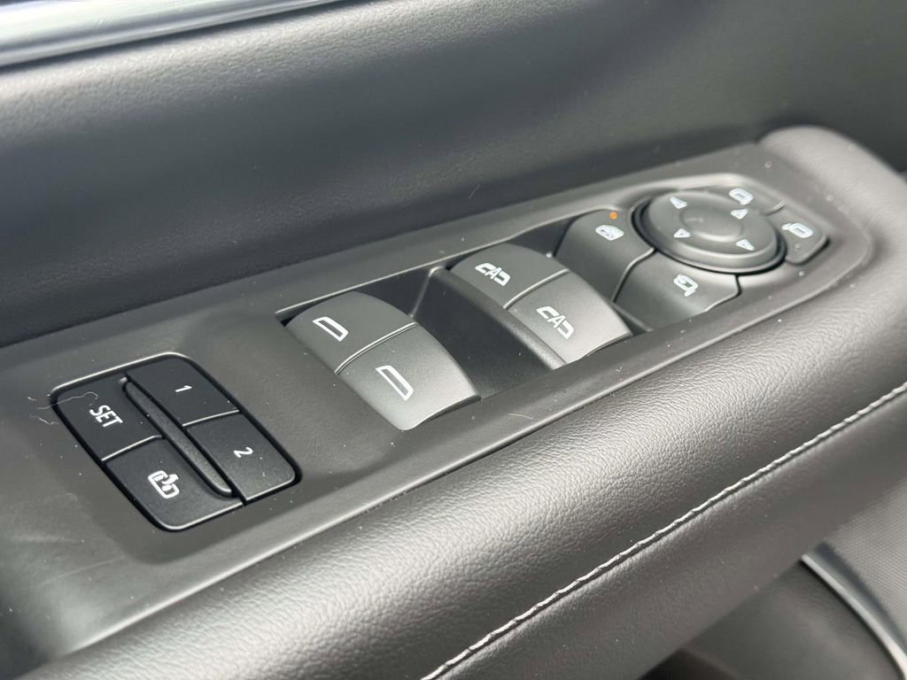 Used 2023 Chevrolet Tahoe LT w/ LT Signature Plus Package image 16