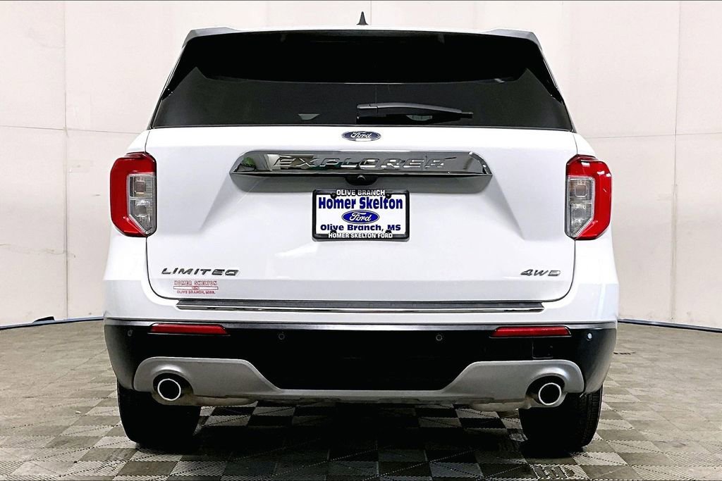 Used 2023 Ford Explorer Limited image 4