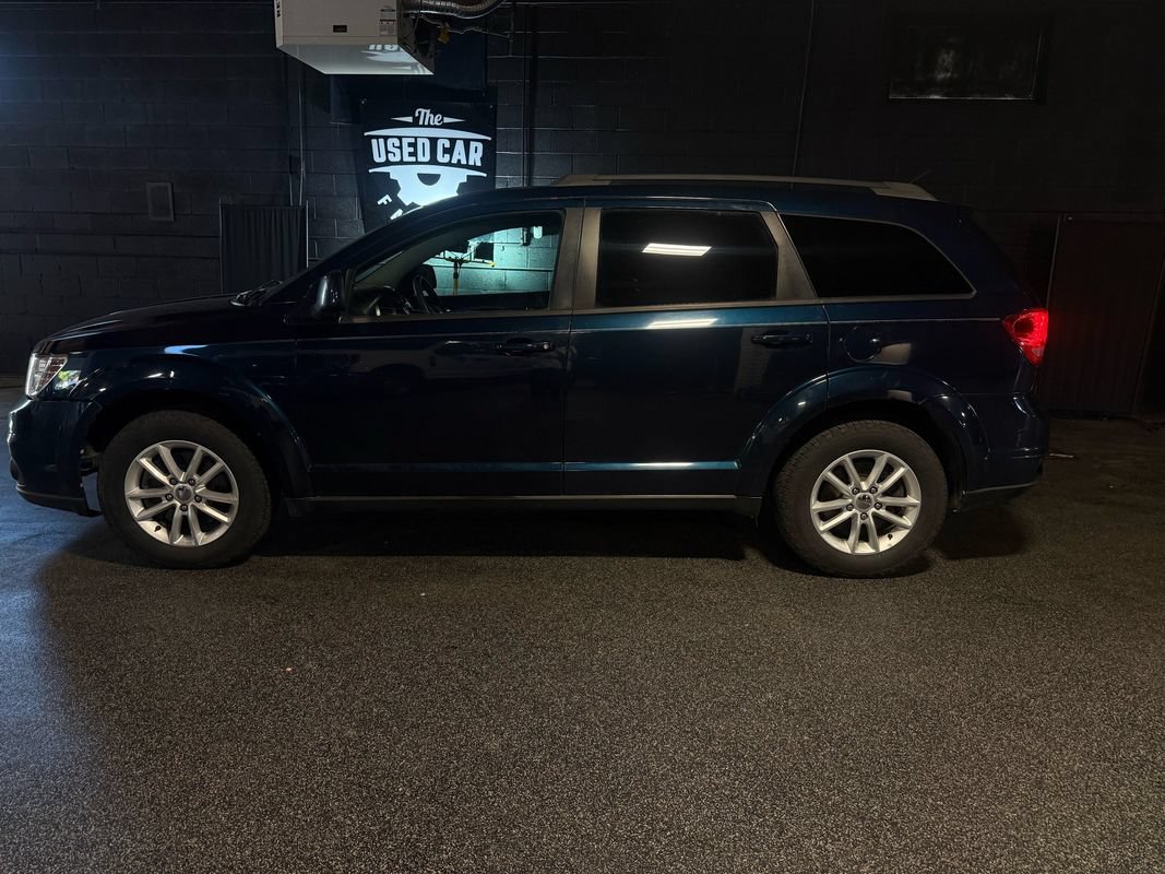 Used 2015 Dodge Journey SXT w/ Flexible Seating Group FWD image 4