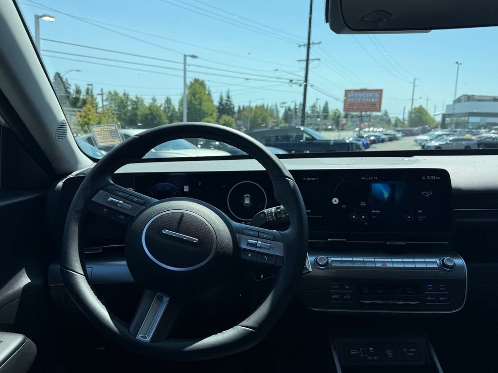 Certified 2025 Hyundai Kona SEL FWD image 20
