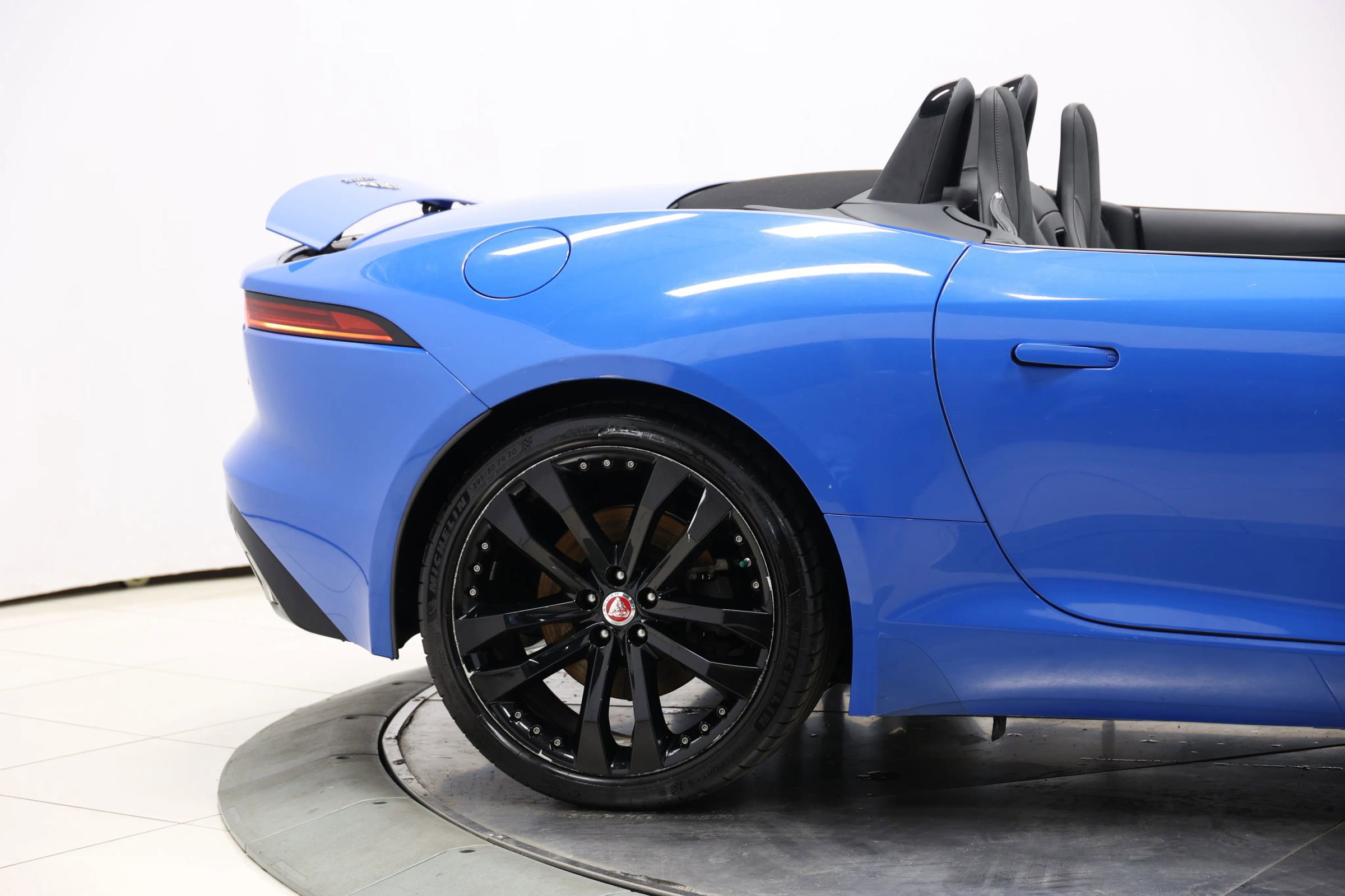 Used 2020 Jaguar F-TYPE Convertible image 48