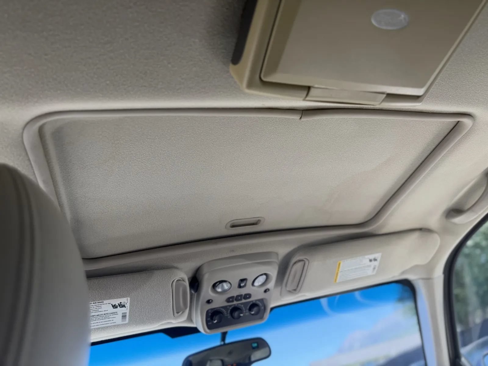 Used 2005 Cadillac Escalade AWD image 21