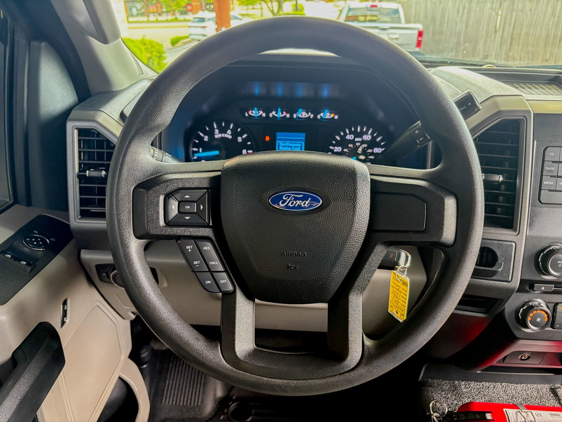 Used 2017 Ford F250 XL w/ Power Equipment Group RWD image 18