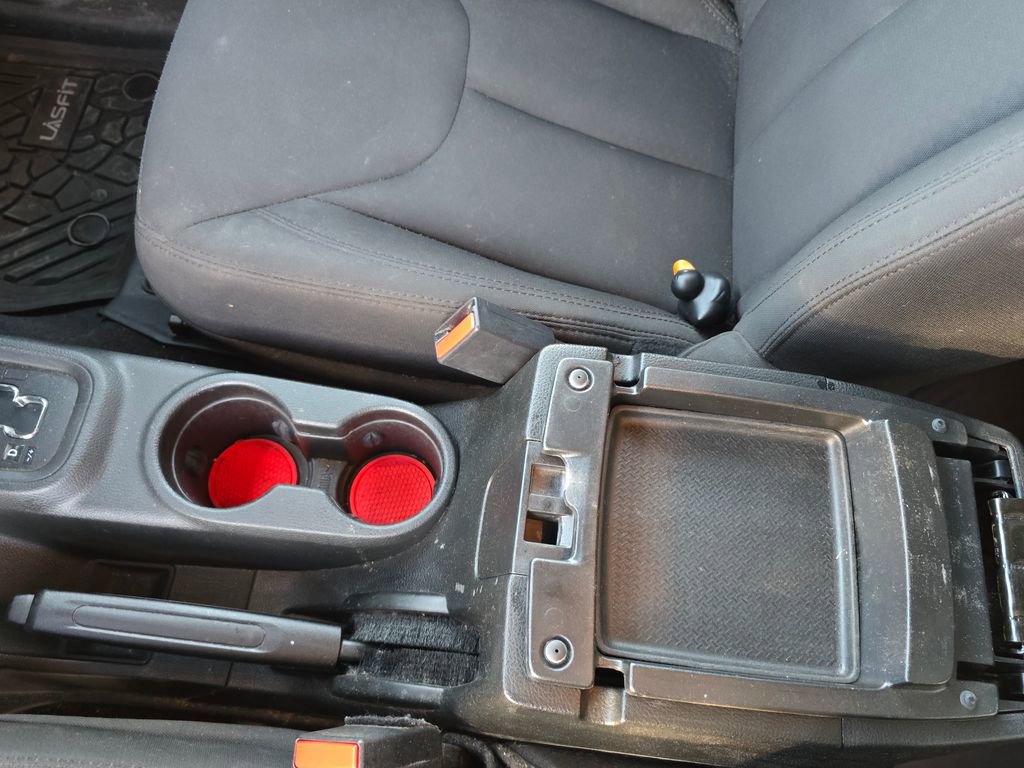 Used 2018 Jeep Wrangler Unlimited Sport S image 23