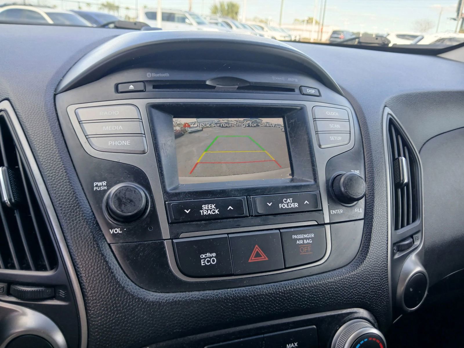 Used 2015 Hyundai Tucson SE image 30