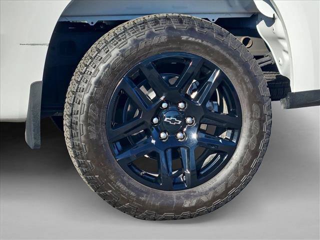 Certified 2025 Chevrolet Silverado 1500 Custom w/ Turbomax Blackout Package RWD image 30
