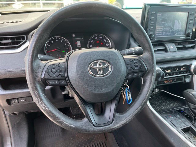 Used 2021 Toyota RAV4 LE AWD/4WD image 6